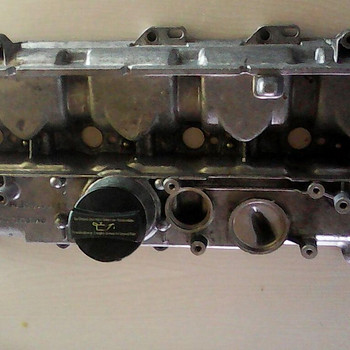 MERCEDES A6110160805 OM611 Крышка клапанов 2,2 CDI