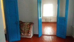 Приватний будинок (3 фото з 9)
