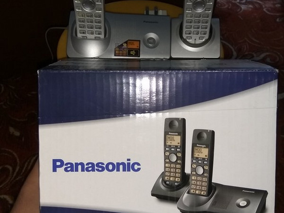 Цифровий бездротовий телефон Panasonic
