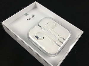 Apple Earpods md827zm/a (3 фото из 3)