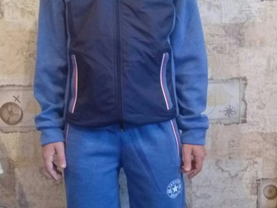 Спортивный костюм