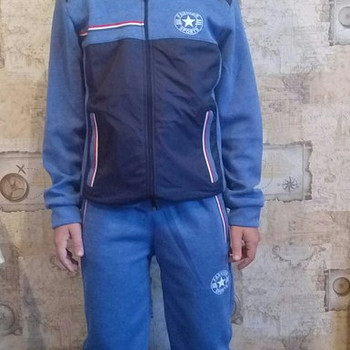 Спортивный костюм