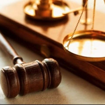 Esgalia õigusbüroo, jurist