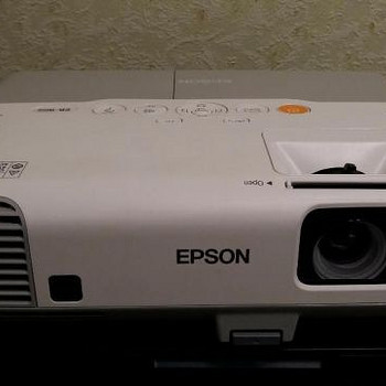 Проектор EB 905