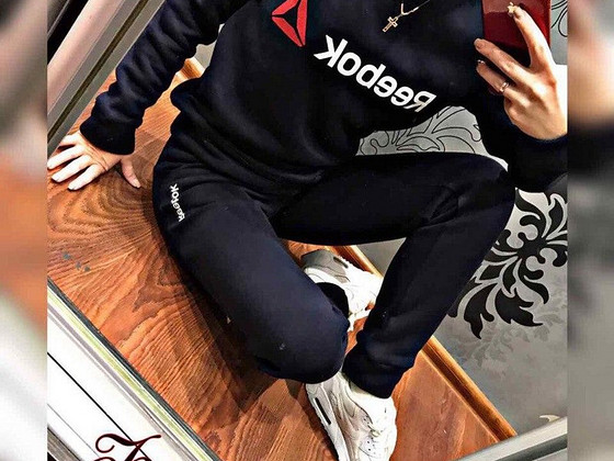 Спортивный женский костюм