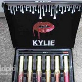 Набор Матовая жидкая помада + карандаш KYLIE
