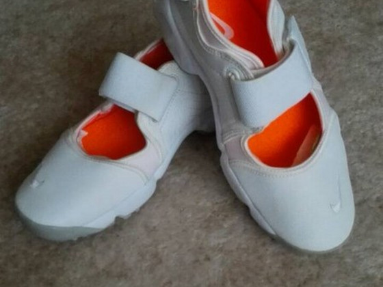 Кроссовки Nike/лимитированная линейка