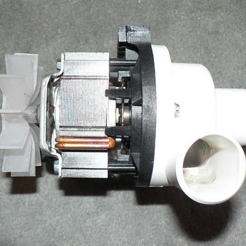 Indesit pesumasina veepump