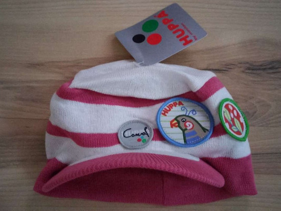 Новая шапка Huppa с козырьком, р. M