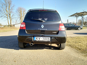 Renault Twingo RS (3 фото из 4)