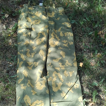 Камуфлированные брюки