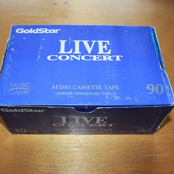 Kasutamata kiles tühi audio kassett Goldstar 90