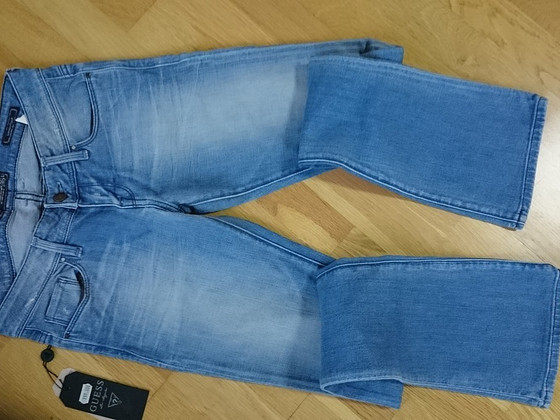 Guess новые джинсы, 25