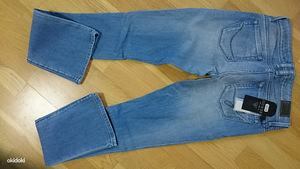 Guess новые джинсы, 25 (2 фото из 2)