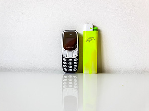 Миниатюрная копия Nokia 3310 (2 фото из 7)