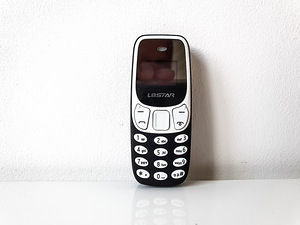 Миниатюрная копия Nokia 3310 (3 фото из 7)