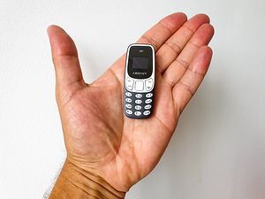 Миниатюрная копия Nokia 3310 (5 фото из 7)