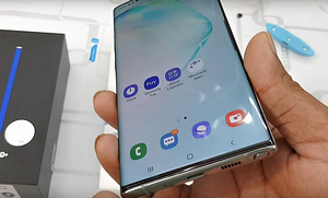 Aizsargstikli Samsung telefoniem ar UV līmi (1 foto no 3)