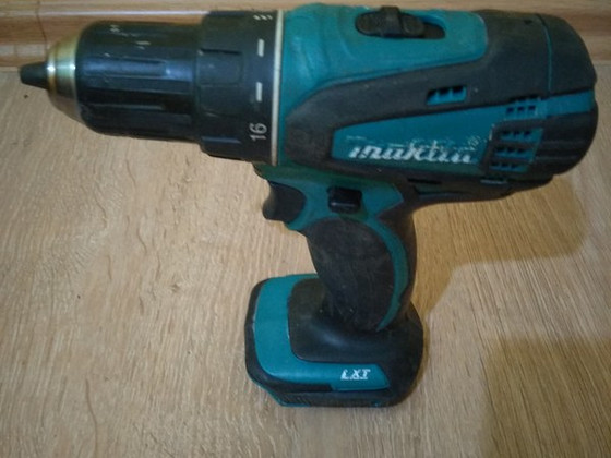 Makita аккумуляторная дрель DDF456