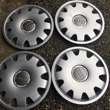 16" Audi ilukilbid