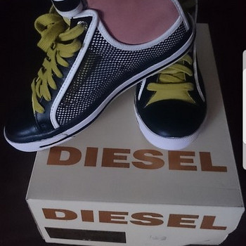 Diesel новые кожаные кеды, размер 38
