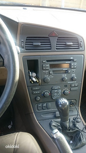 Volvo S60 manual (7 фото из 7)
