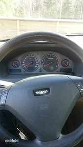 Volvo S60 manual (6 фото из 7)