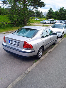 Volvo S60 manual (3 фото из 7)