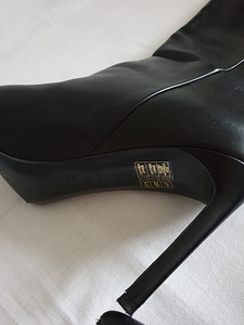 Naiste saapad Hugo Boss (8 foto / 9)