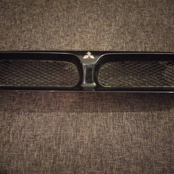 Решетка радиатора Mitsubishi Galant Avance
