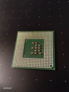 Intel Pentium M 730 CPU Rh80536 SL86G 1.6/2m/533 (2 foto / 2)
