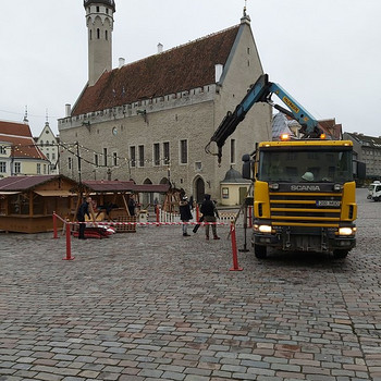 Tõstukauto hüdrotõstukiga