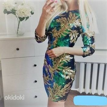 Блестящее платье