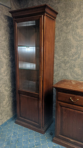 Витрина орех (Италия) (2 фото из 2)