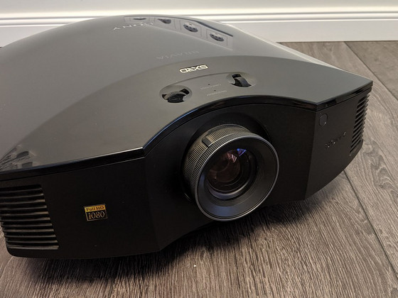 SONY VPL HW10 проектор