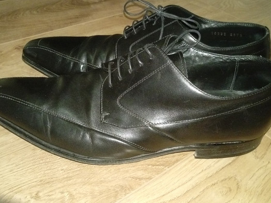 Hugo boss kingad, 9 Italy