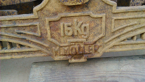 Весы старинные M.MÖLLER 15 kg (2 фото из 2)