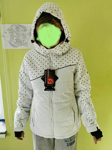 Ilus valge talve jope s/m (1 foto / 2)