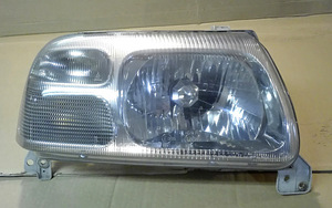 Suzuki Grand Vitara p. esituli (1 foto / 1)