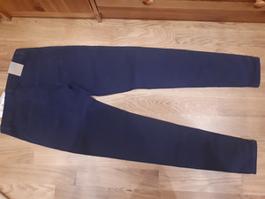 Benetton uued naiste teksad, 26/32 (3 foto / 3)