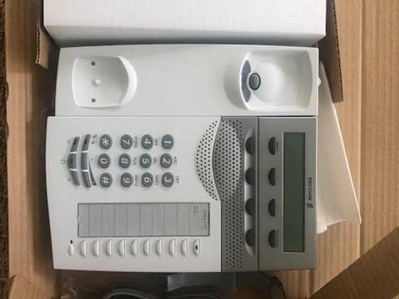 Новый настольный телефон Ericsson