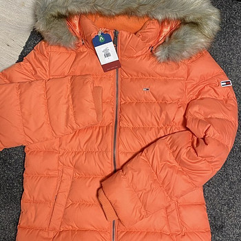 Tommy Jeans, s.M