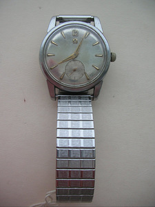 Omega (1 foto no 3)
