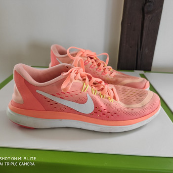 Nike кроссовки 38.5