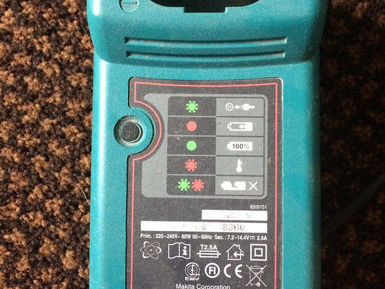 Aku laadija Makita DC 1414T 7,2-14,4V, trell, aku