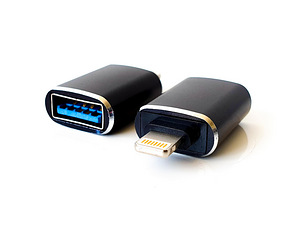 Адаптер iPhone Lightning на USB Type-A (1 фото из 1)