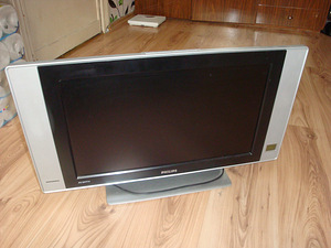 TV Philips 23 (1 foto no 3)