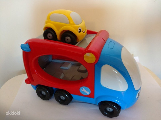 Smoby Vroom Planet - автотранспортер